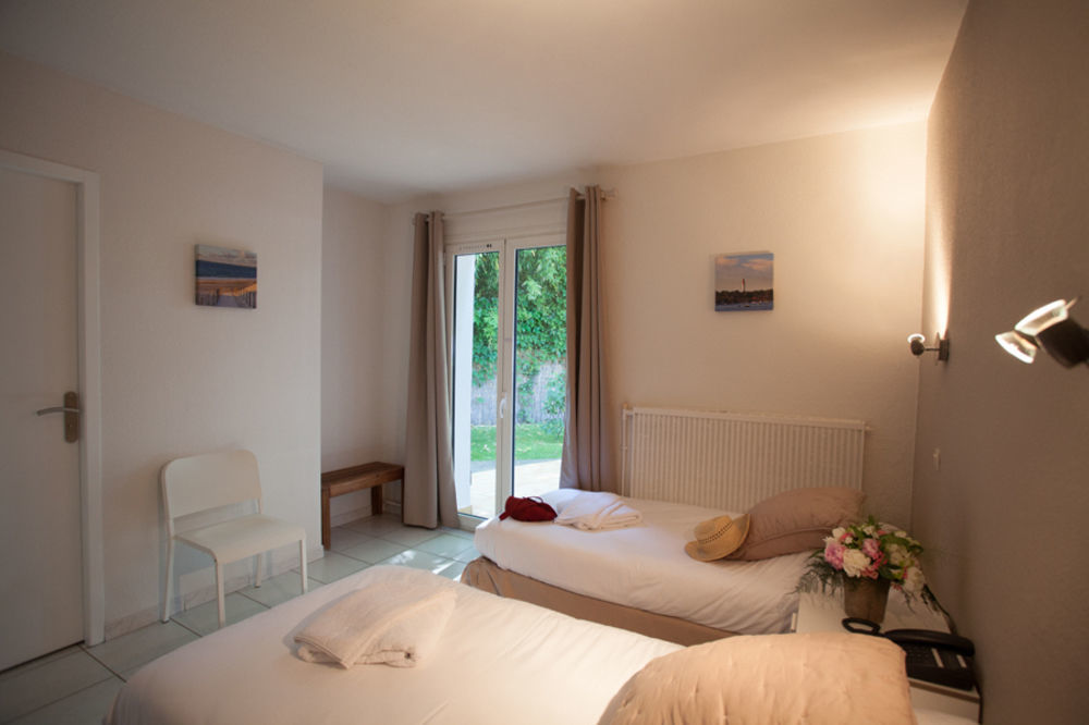 Hotel La Ferme D'En Chon Biscarrosse Exteriör bild