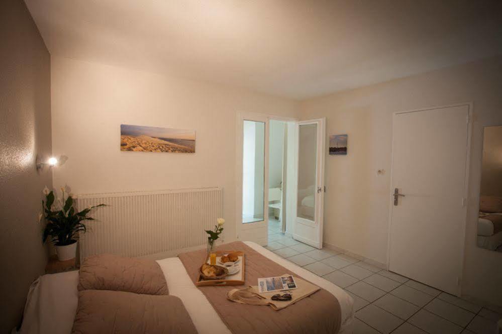 Hotel La Ferme D'En Chon Biscarrosse Exteriör bild