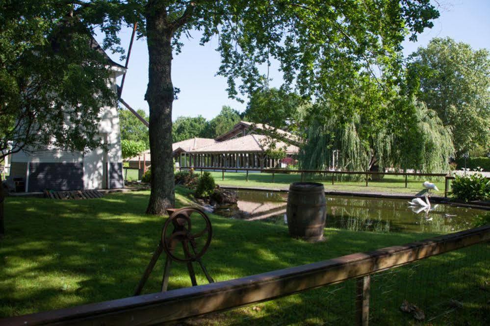 Hotel La Ferme D'En Chon Biscarrosse Exteriör bild